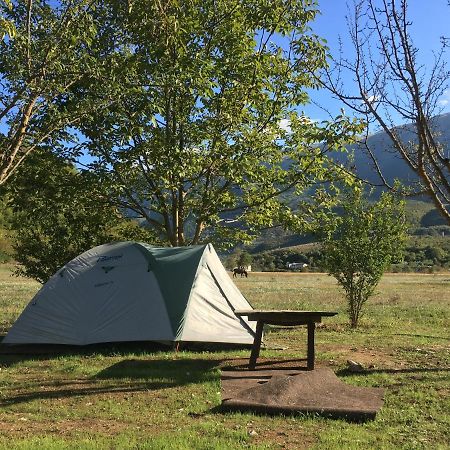 فندق Albturist Ecocamping Permet & Outdoor Sports Center المظهر الخارجي الصورة